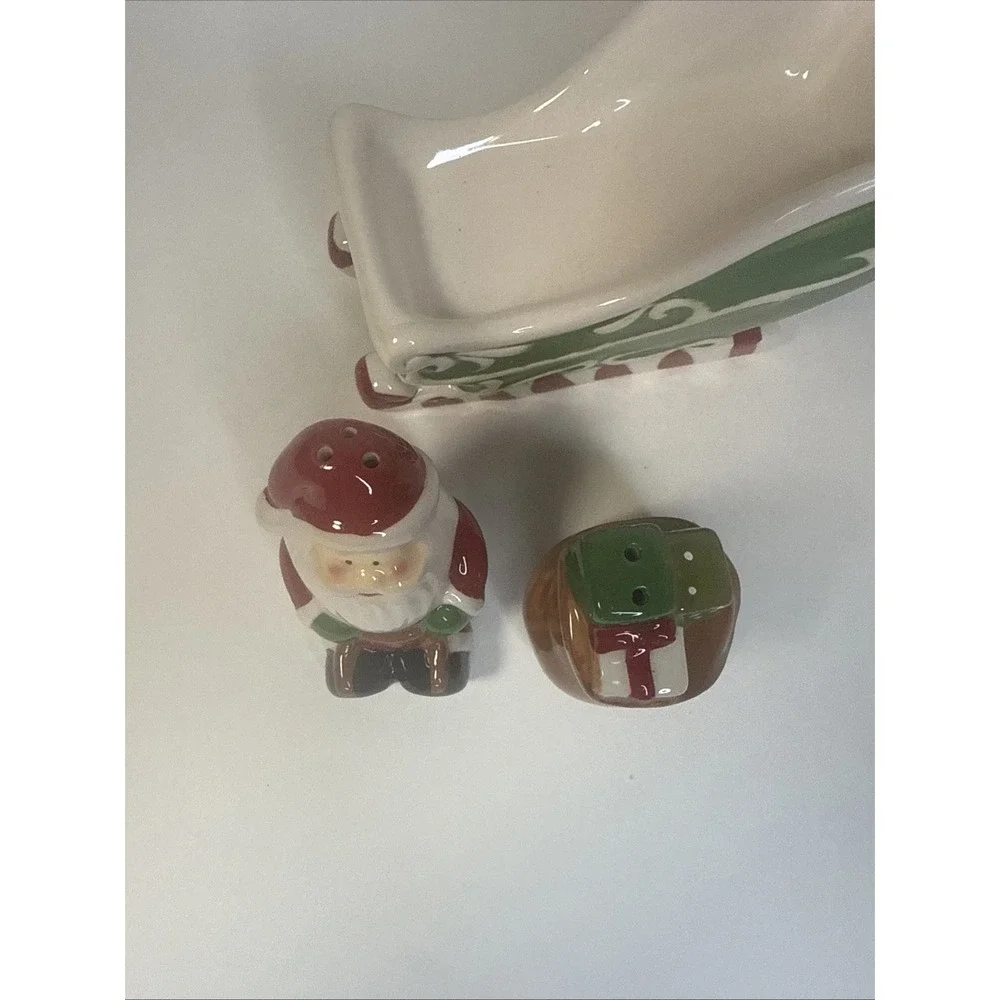 Cracker Barrel‎ Santa Sleigh & Toys Salt & Pepper Set, Unused, In Original Box